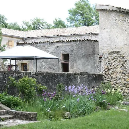 Chateau De *